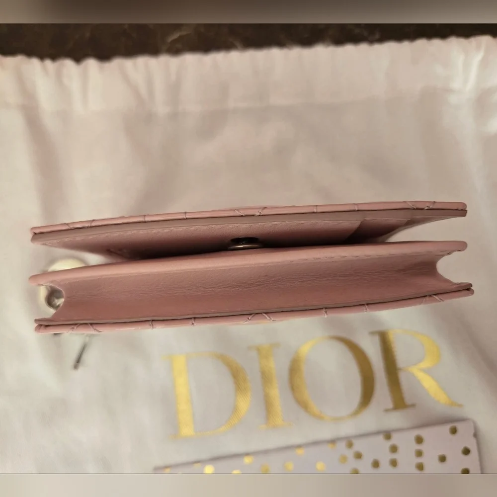 DIOR Card Holder.